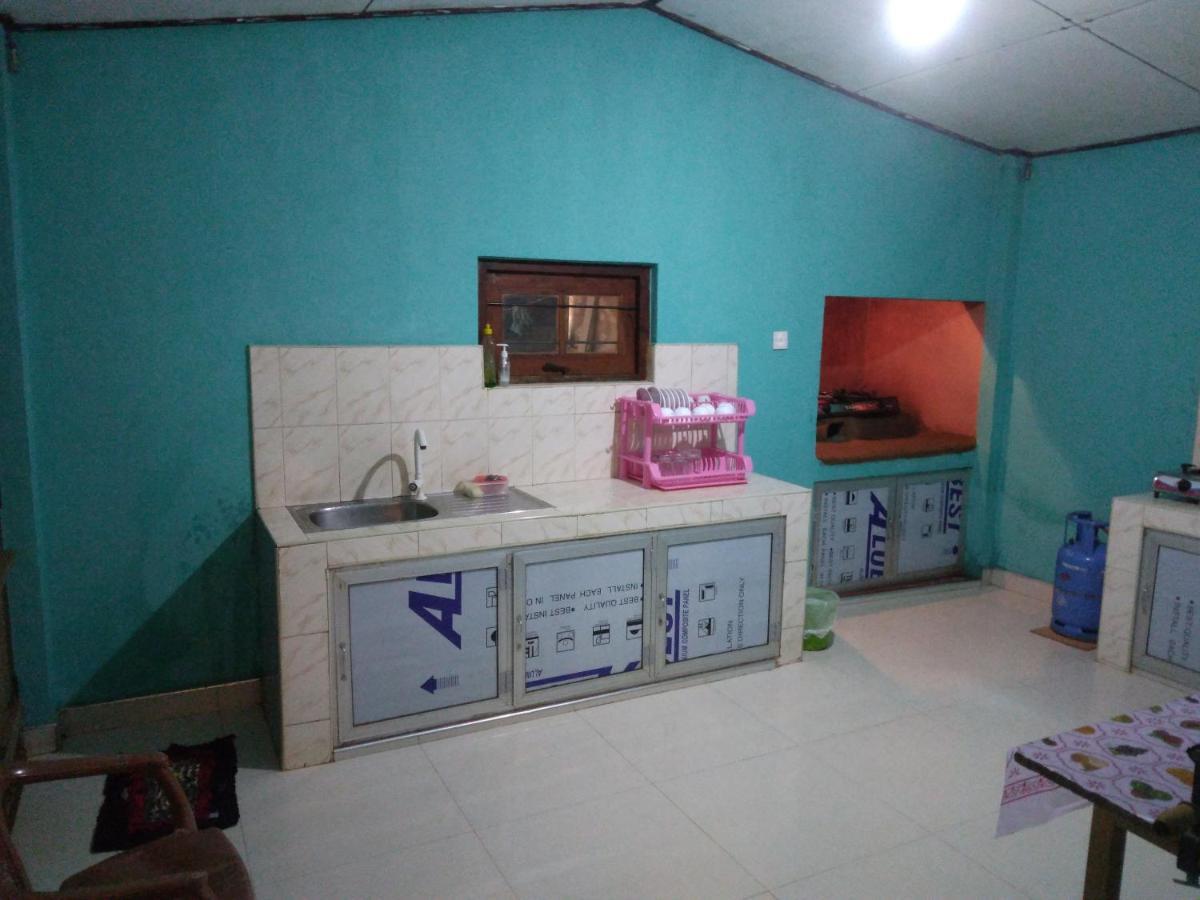 Lak Sewana Home Stay Kandy Bagian luar foto