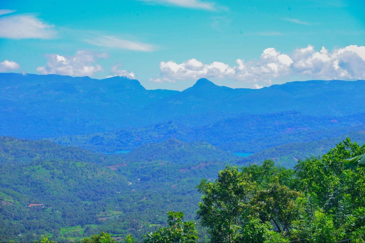 Lak Sewana Home Stay Kandy Bagian luar foto